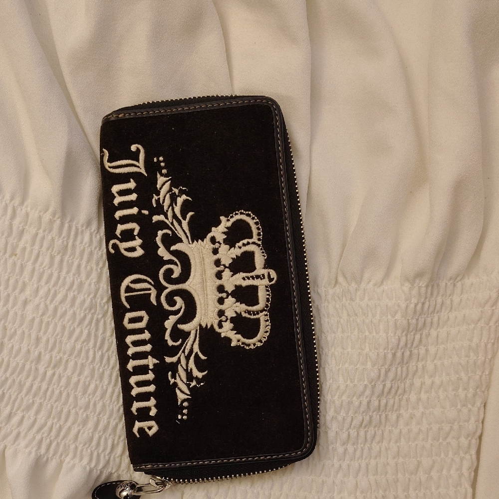 Juicy Couture Black and White Crown Wallet